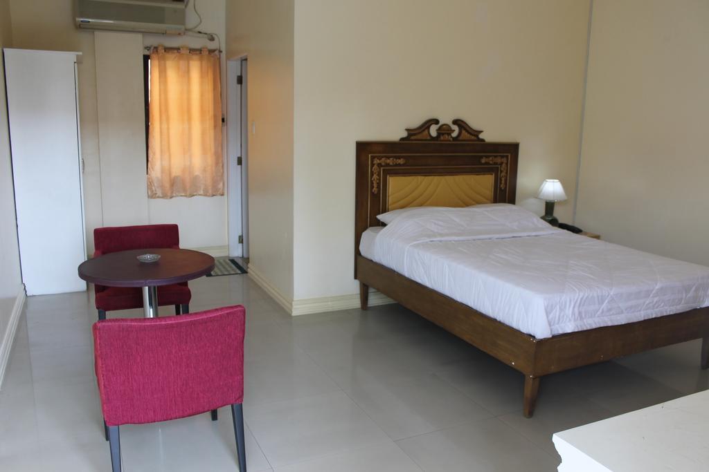 Prince Hotel Ángeles Chambre photo